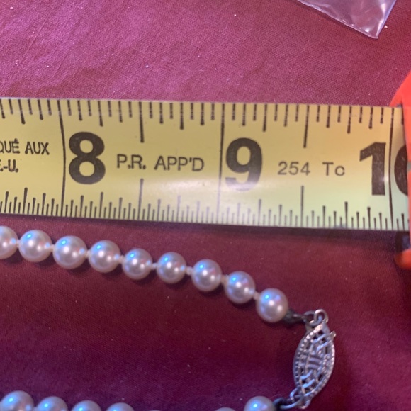 Pearl Necklace - Picture 3 of 4